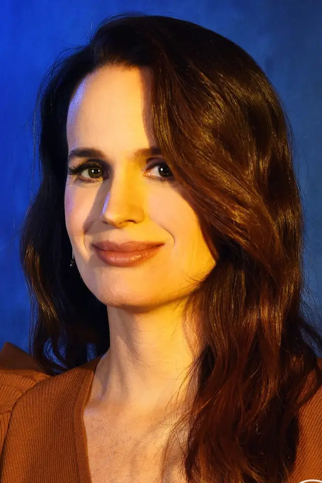 Фото Элизабет Ризер (Elizabeth Reaser)