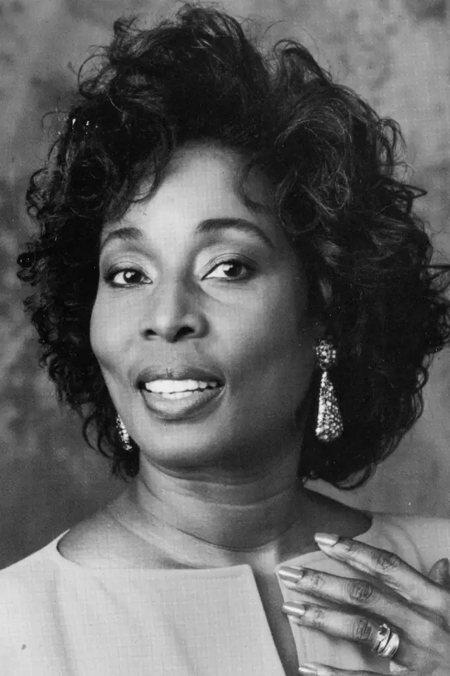 Фото Мэдж Синклер (Madge Sinclair)