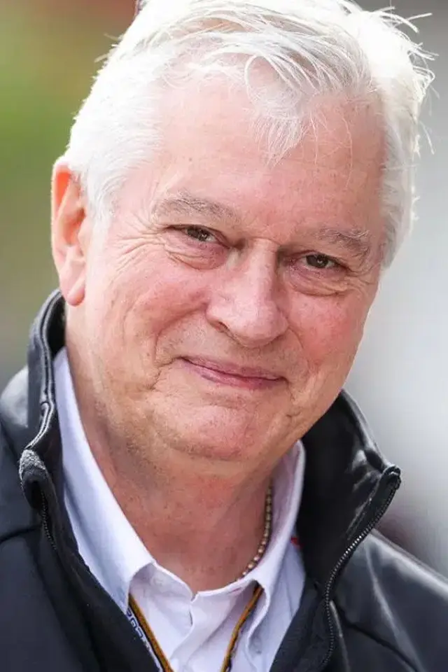 Фото  (Pat Symonds)