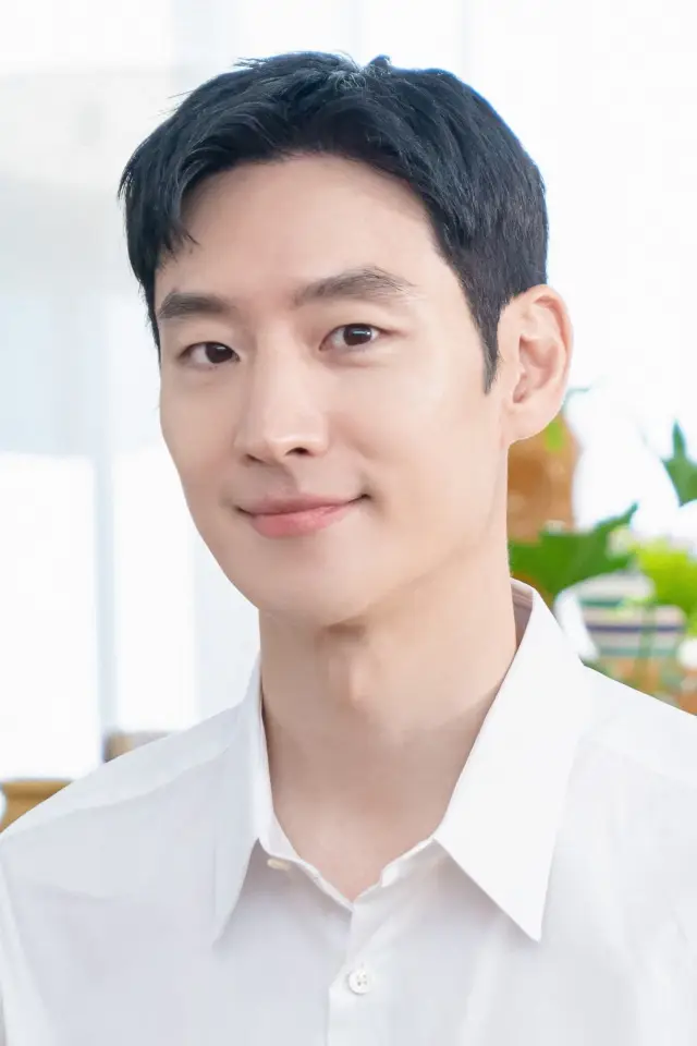Фото Ли Чжехун (Lee Je-hoon)