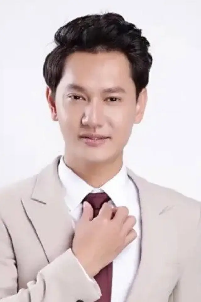 Фото Чжан И Цзю (Zhang Yi Jiu)