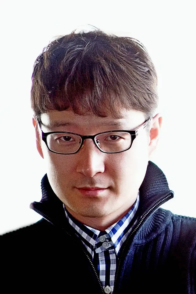 Фото Пак Хун Чжон (Park Hoon-jung)