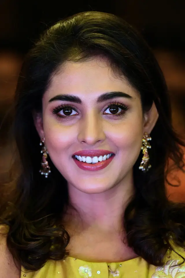 Фото  (Madhu Shalini)