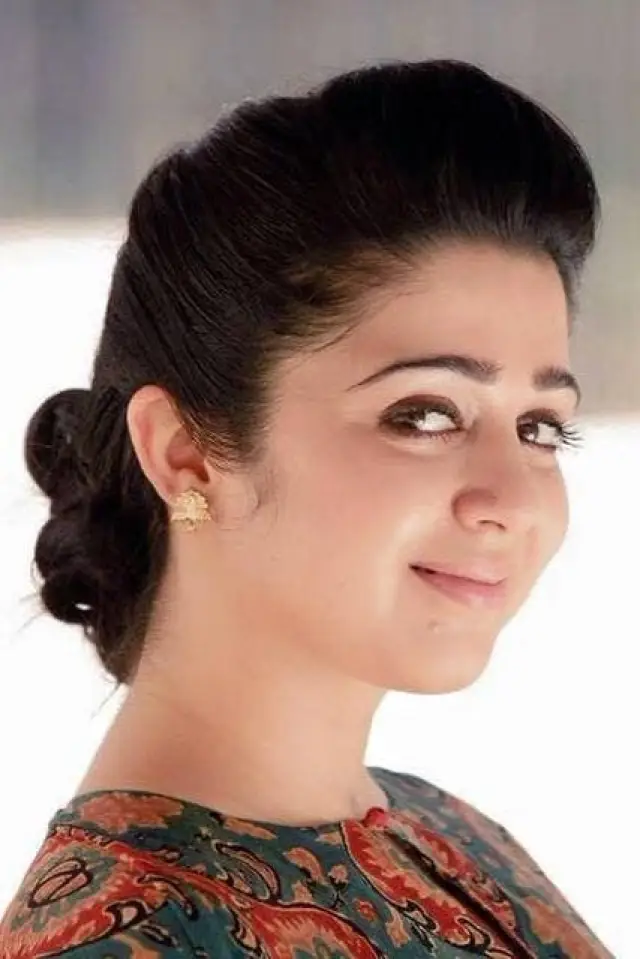 Фото Чарми Каур (Charmy Kaur)