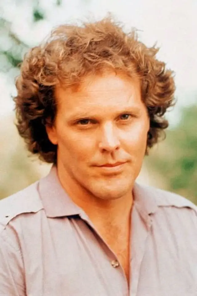 Фото Крылья Хаузер (Wings Hauser)