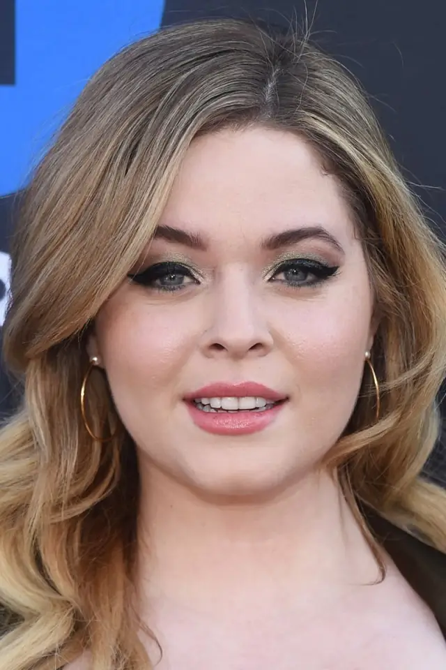 Фото Саша Питерс (Sasha Pieterse)
