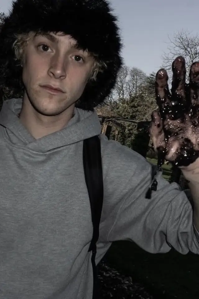 Фото  (Nathan St. Louis)