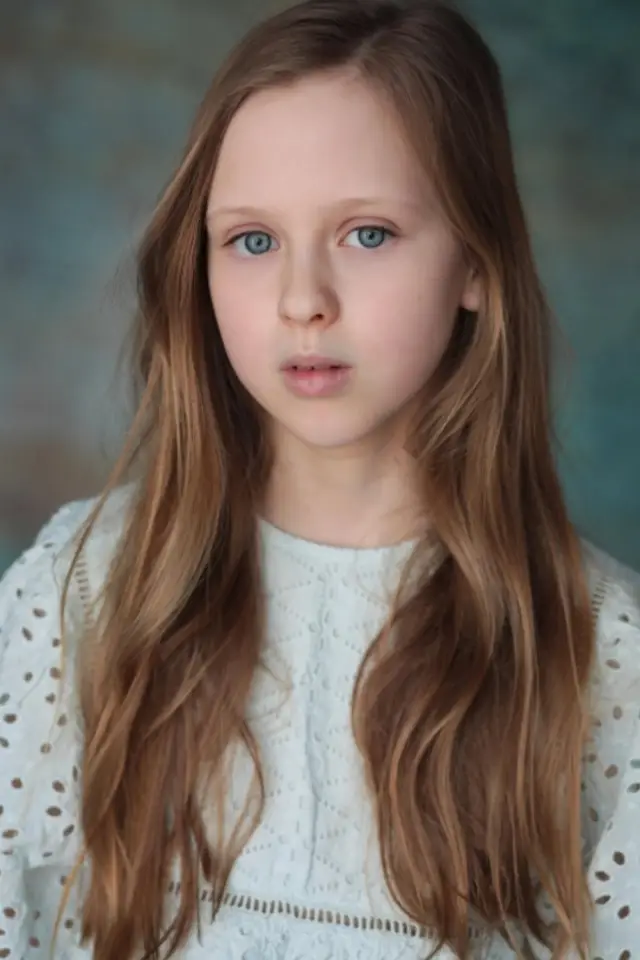 Фото Элис Элоиз Линг (Alice Eloise Ling)