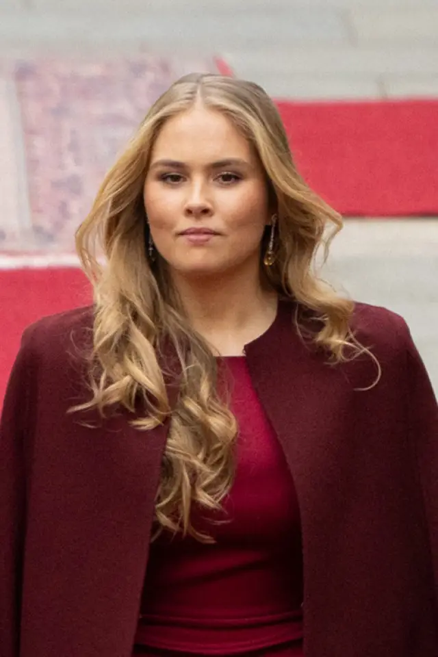 Фото  (Princess Catharina-Amalia of the Netherlands)