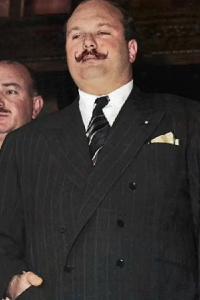 Фото  (Farouk I of Egypt)