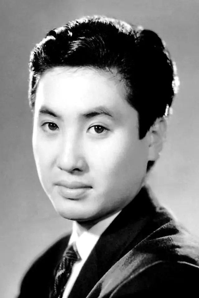 Фото Кинносукэ Накамура (Kinnosuke Nakamura)