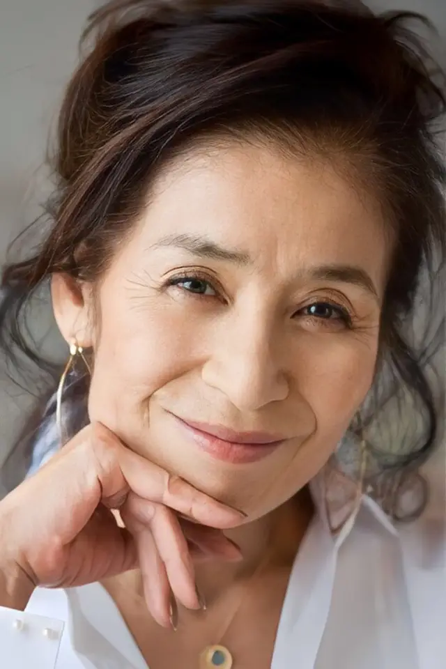 Фото Мицуко Байсё (Mitsuko Baisho)