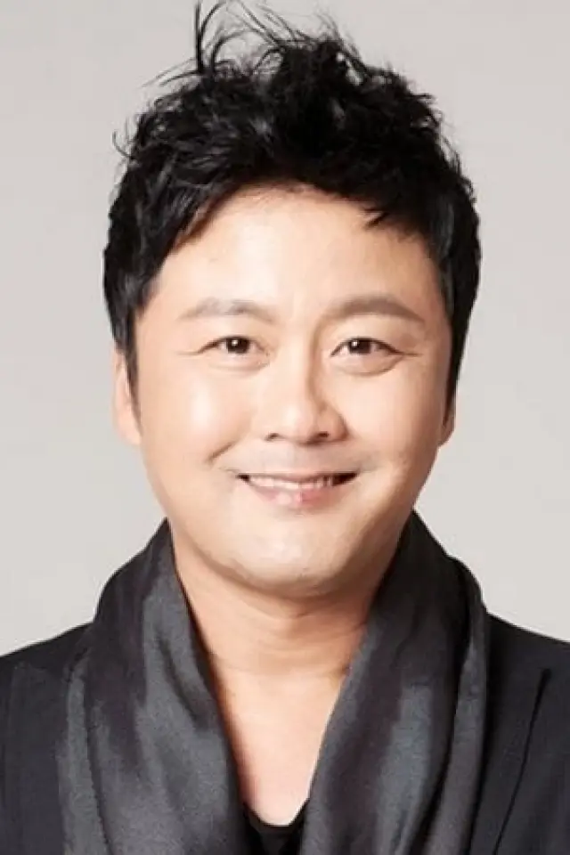 Фото Гон Хён Джин (Gong Hyung-jin)