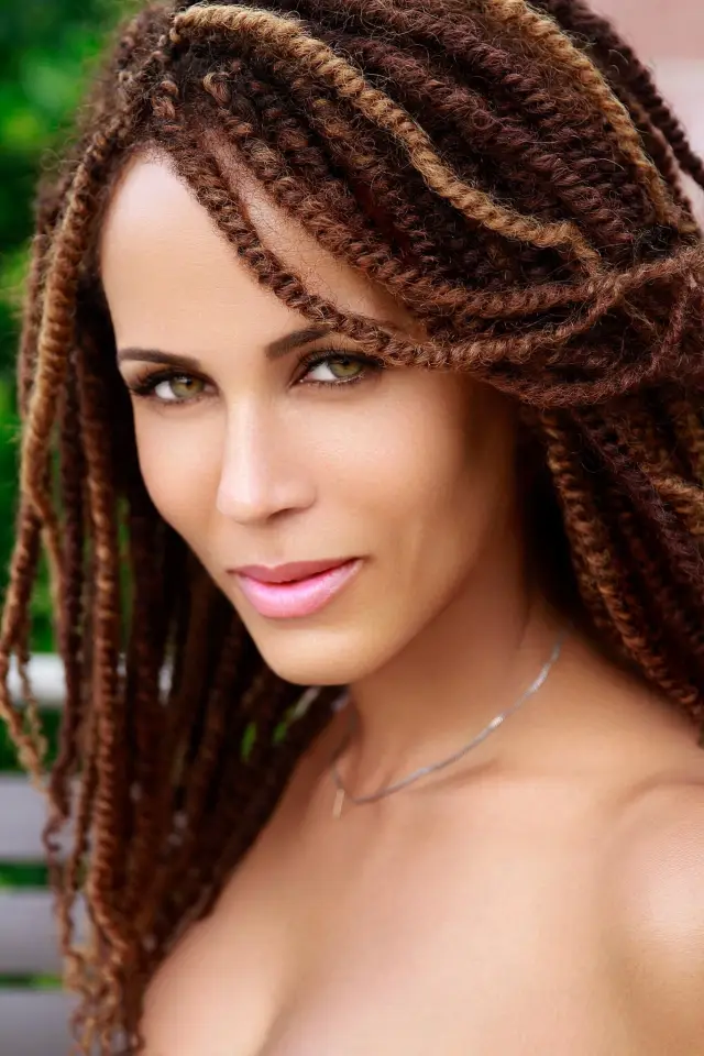 Фото Николь Ари Паркер (Nicole Ari Parker)