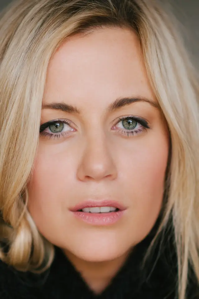 Фото Рэйчел Карпани (Rachael Carpani)