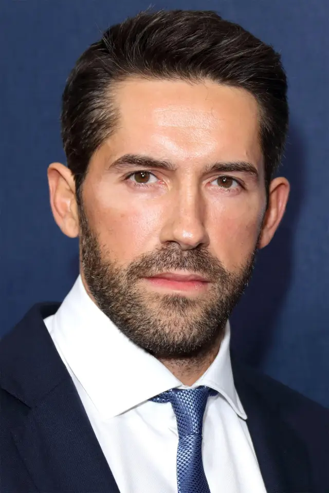 Фото Скотт Эдкинс (Scott Adkins)