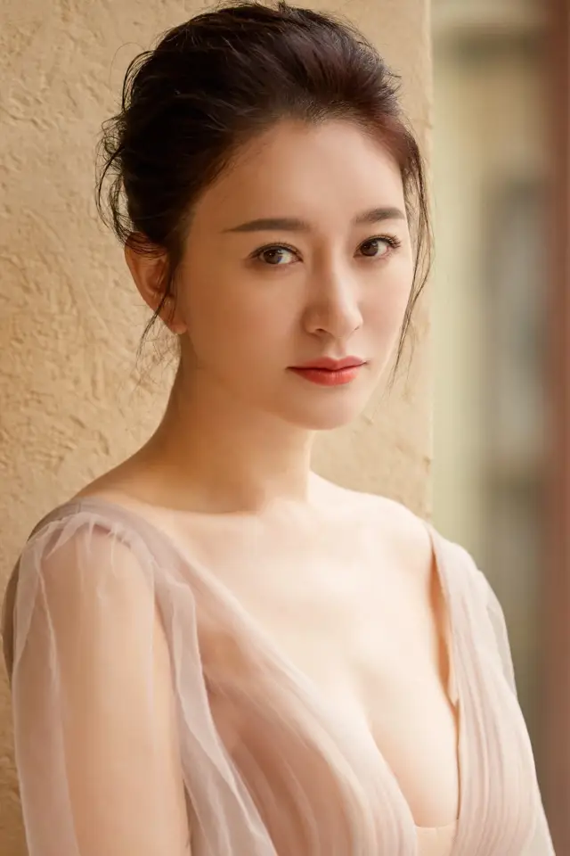 Фото Ли Сяожань (Li Xiaoran)