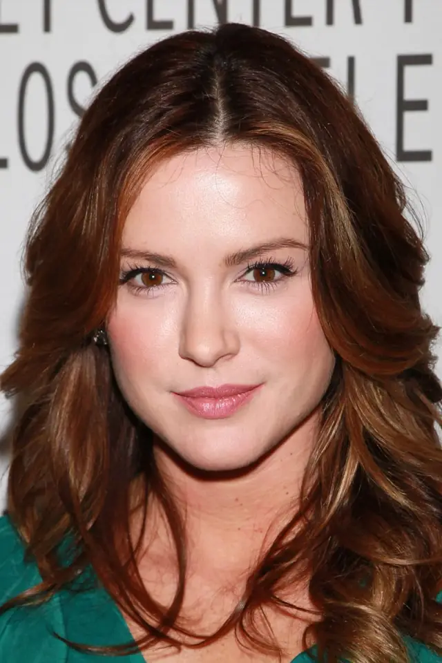 Фото Дэннил Эклз (Danneel Ackles)