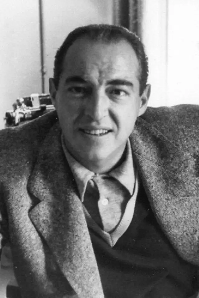 Фото  (Charles Marquis Warren)