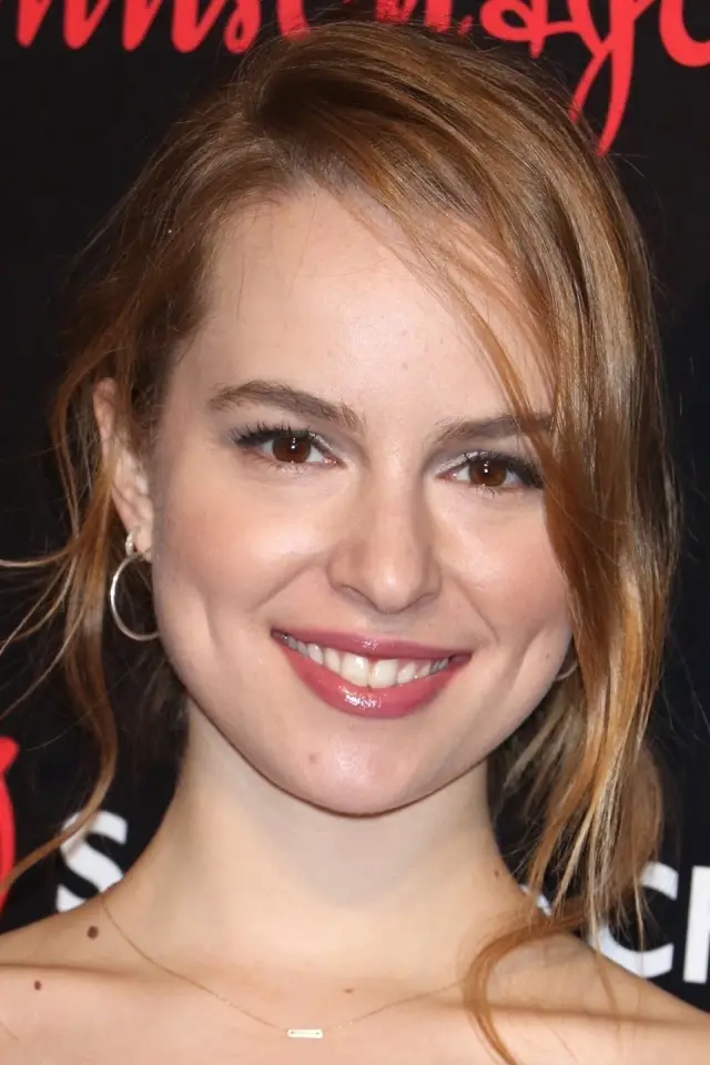 Фото Бриджит Мендлер (Bridgit Mendler)
