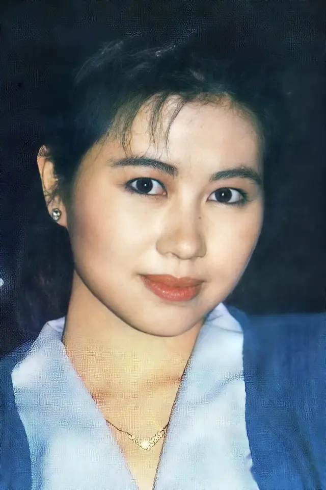 Фото Полин Юнг Бо-Линг (Pauline Yeung Bo-Ling)