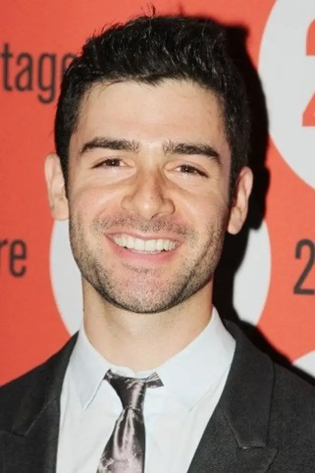 Фото  (Adam Kantor)