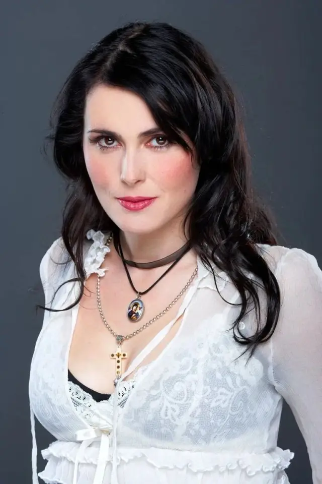 Фото  (Sharon den Adel)