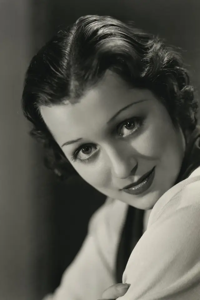 Фото Фрэнсис Дрейк (Frances Drake)