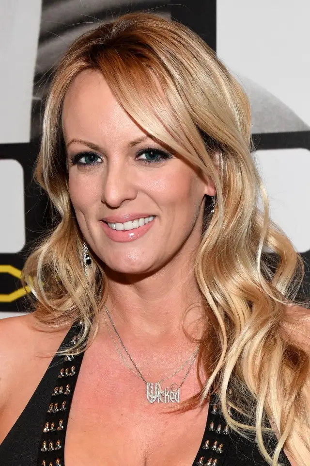 Фото Сторми Дэниэлс (Stormy Daniels)