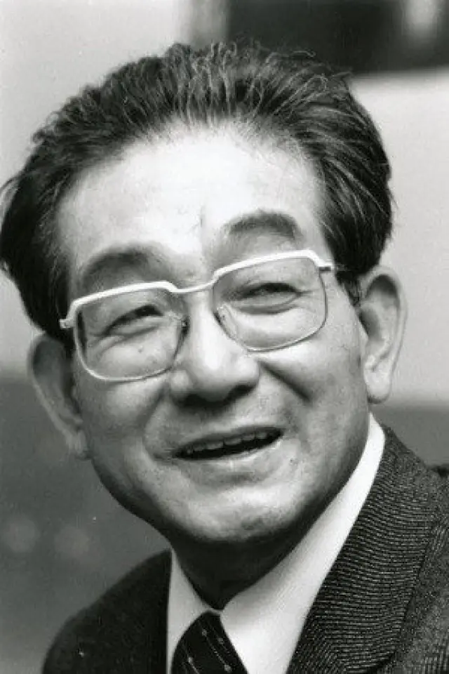 Фото  (Yoshitarō Nomura)