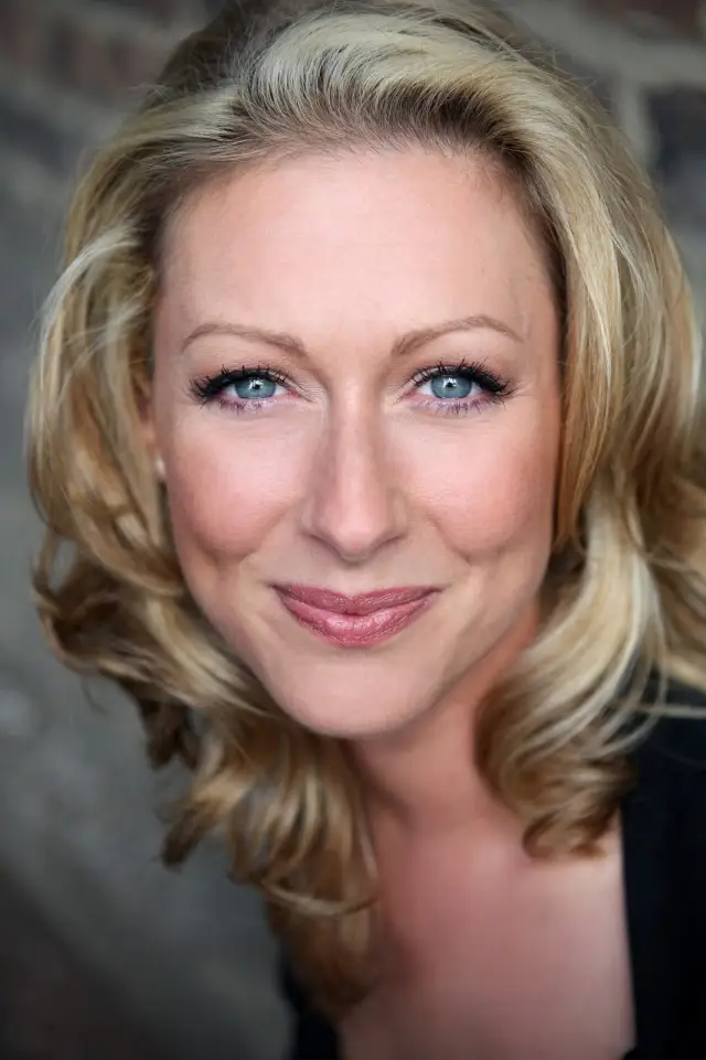 Фото Фэй Тозер (Faye Tozer)