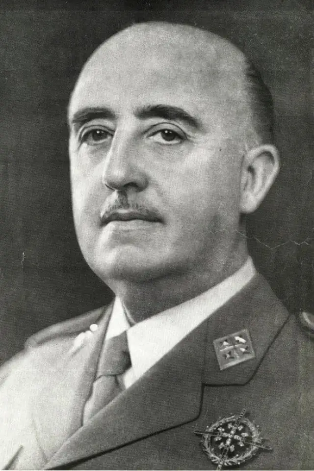 Фото  (Francisco Franco)