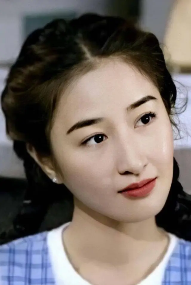 Фото  (Esther Kwan Wing-Ho)