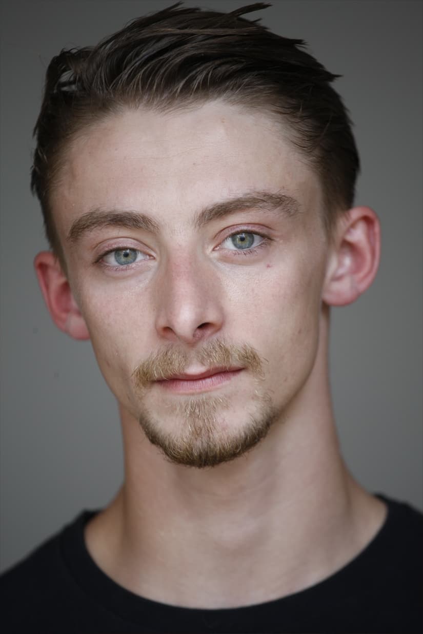 Фото Майлс Иовиан (Miles Jovian)