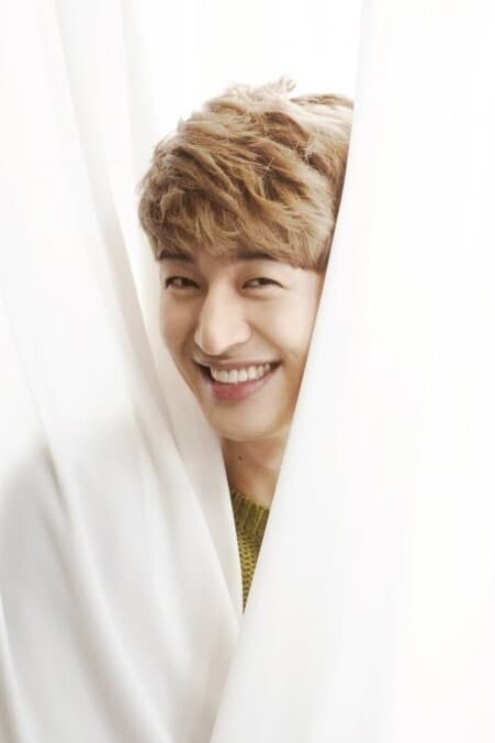 Фото  (Son Ho-young)