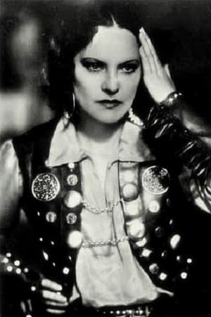 Фото  (Gina Manès)