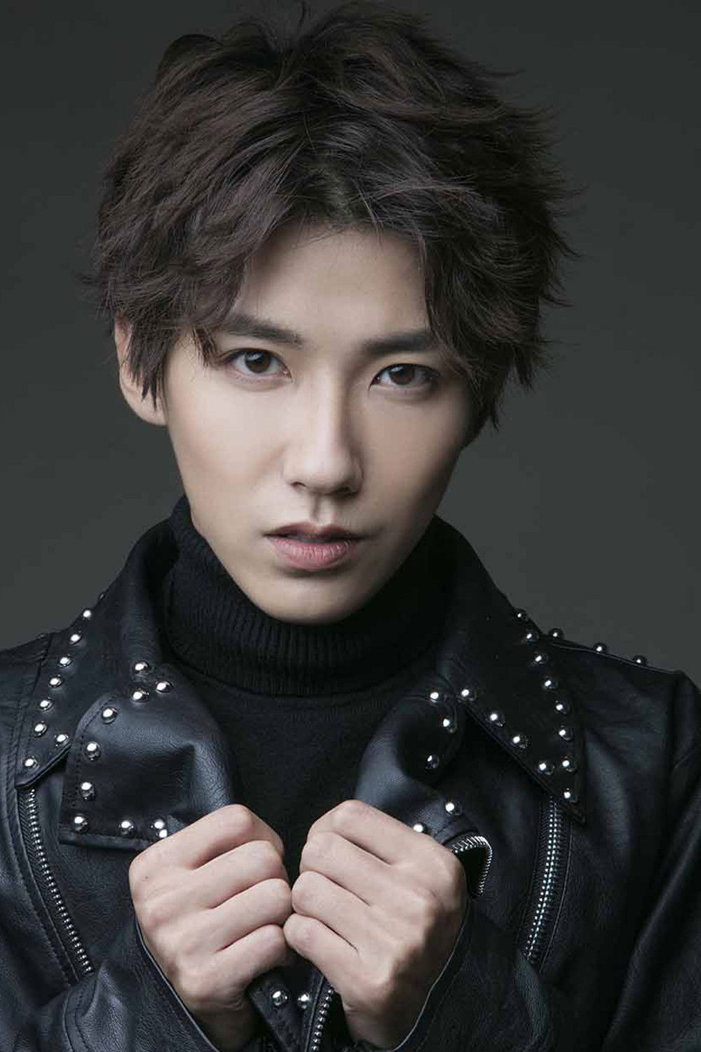 Фото Цзя Чжэн Юй (Jia Zhengyu)