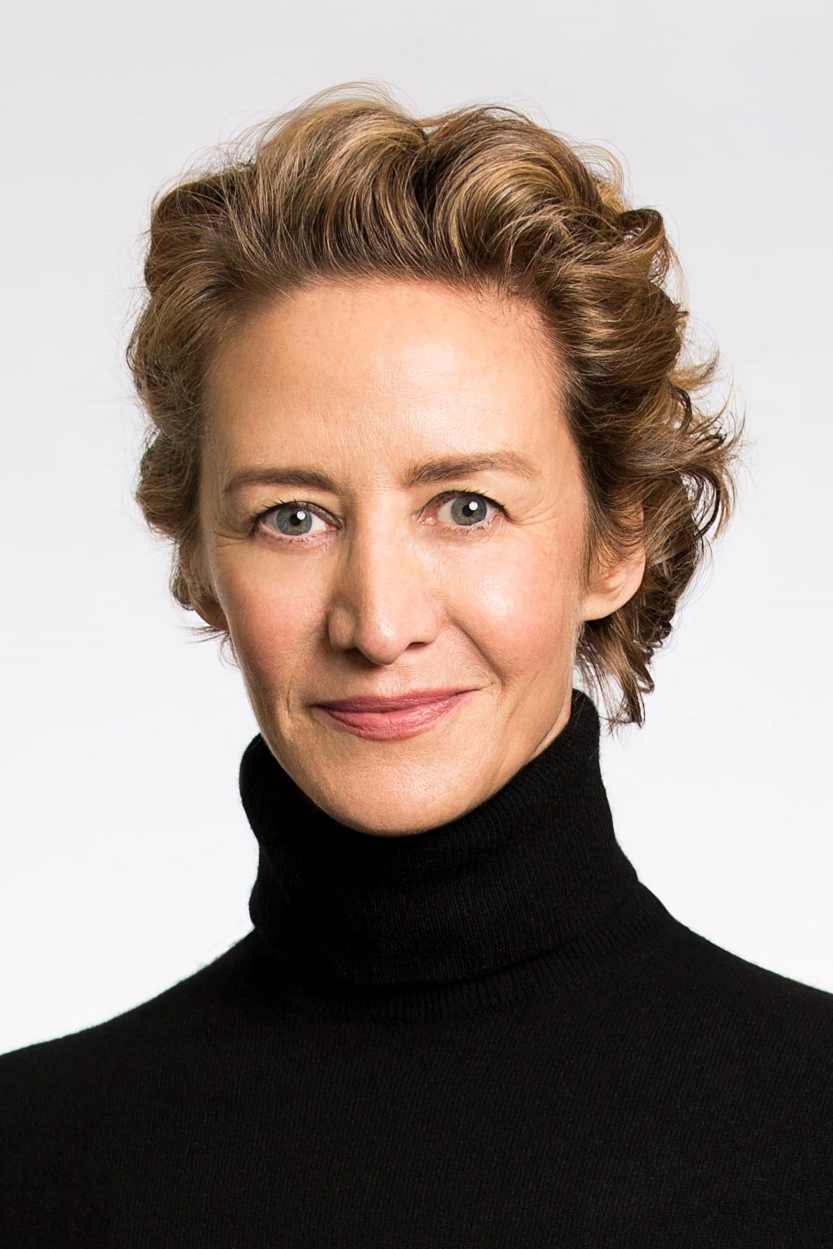 Фото Джанет МакТир (Janet McTeer)