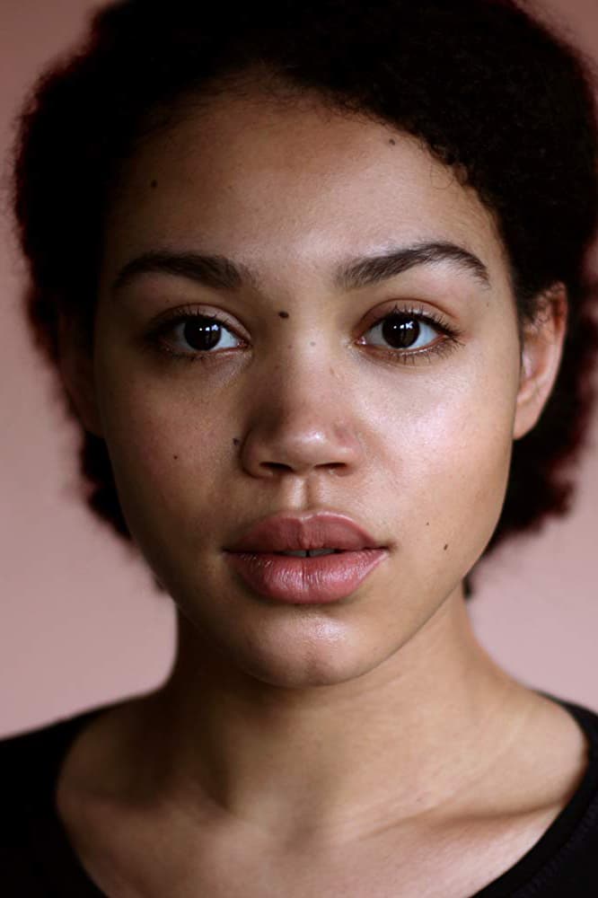 Фото Руби Баркер (Ruby Barker)