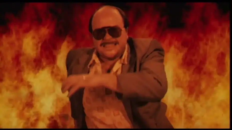Видео к фильму Торренте 2: Миссия в Марбелью — TORRENTE 2 - MISION EN MARBELLA (2001)