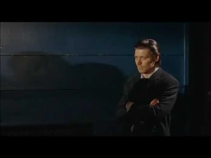 Видео к фильму Огни городской окраины — Trailer luces al atardecer