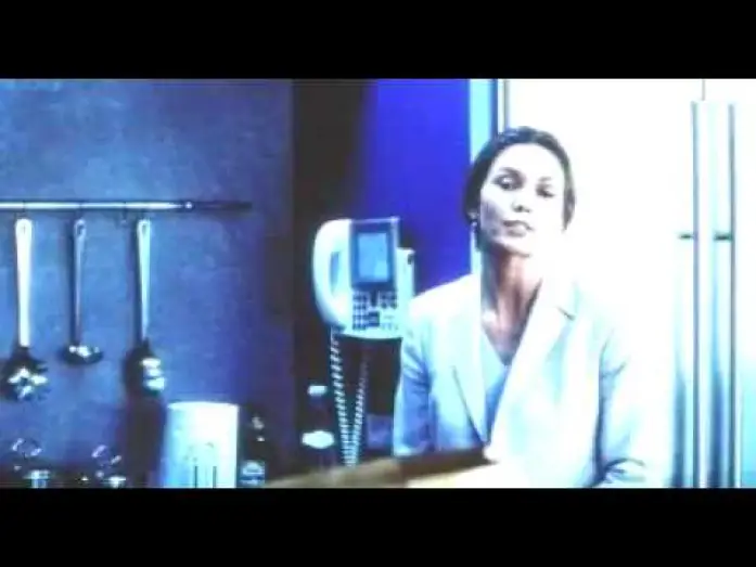 Видео к фильму Стеклянный дом — The Glass House-Trailer [Deutsch]