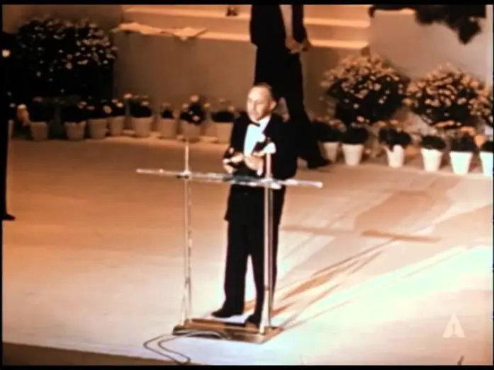 Видео к фильму Американец в Париже — An American in Paris Wins Best Picture: 1952 Oscars