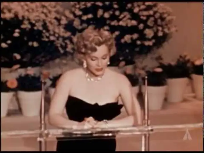 Видео к фильму Американец в Париже — A Place in the Sun and An American in Paris Win Costume Design: 1952 Oscars