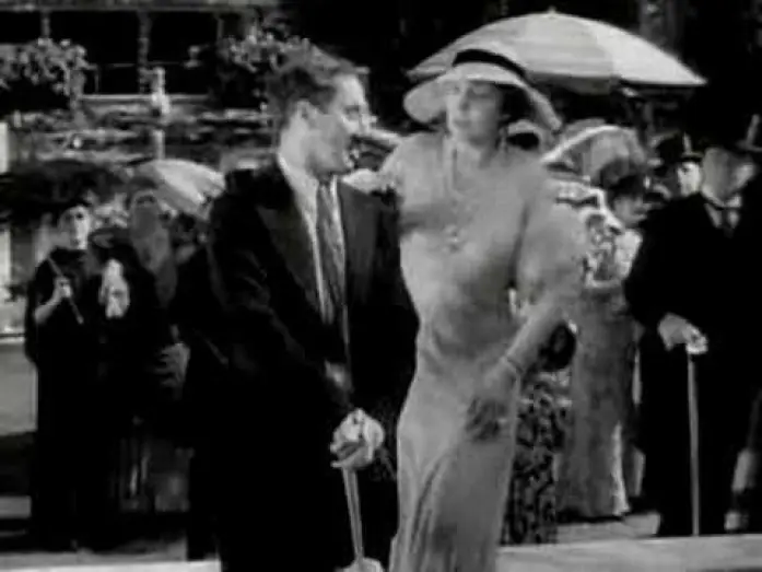 Видео к фильму Утиный суп — Duck Soup Trailer