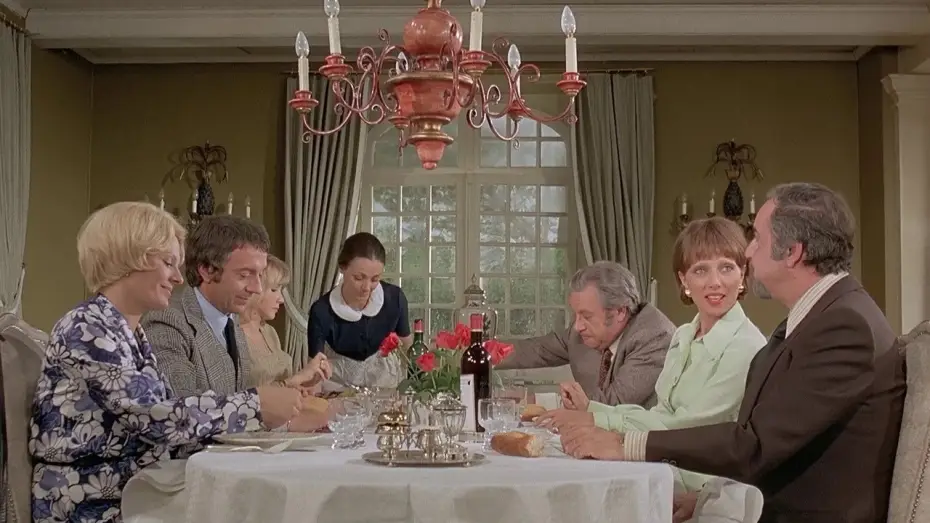 Видео к фильму Скромное обаяние буржуазии — Le charme discret de la bourgeoisie de Luis Buñuel