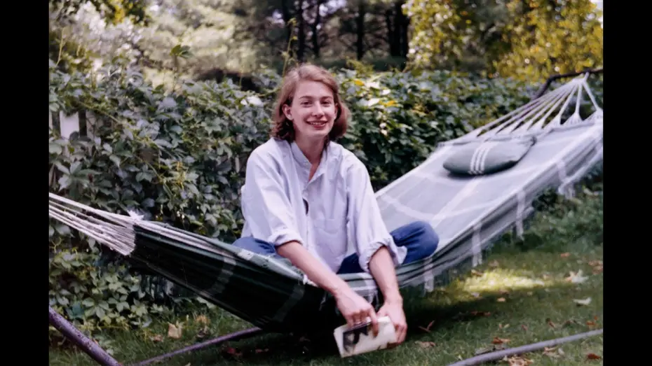 Видео к фильму Mary Oliver: Saved by the Beauty of the World | Mary Oliver: Saved by the Beauty of the World TRAILER