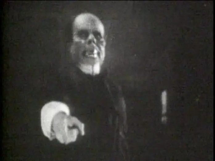 Видео к фильму Призрак оперы — Phantom Of The Opera - Unmasking Scene (1925)