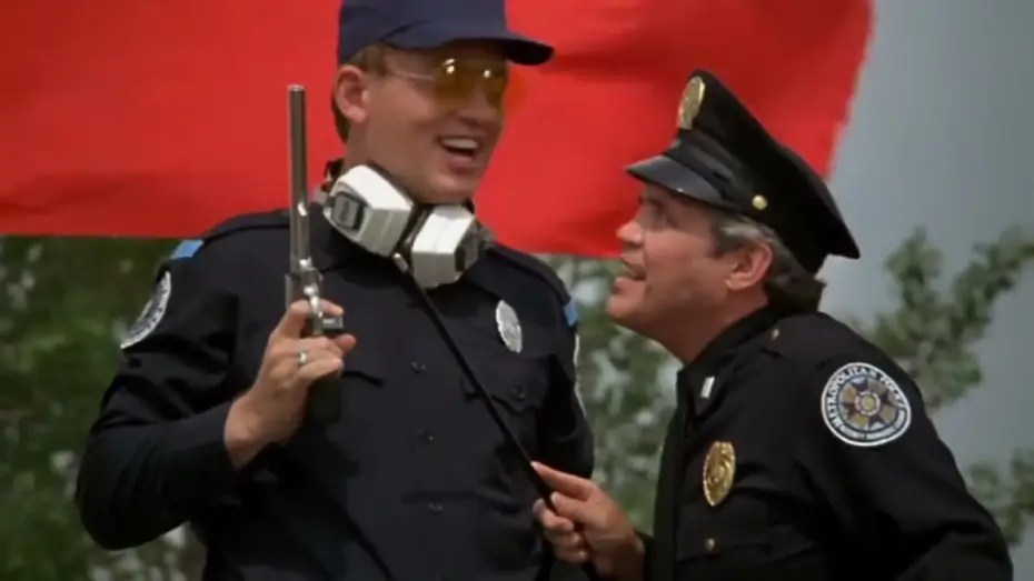 Видео к фильму Полицейская академия — Police Academy (1984) - Official Trailer | Classic Comedy