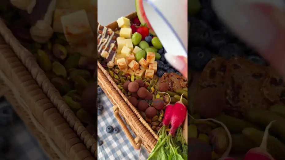 Видео к фильму Приключения Флика — Charcuterie Board